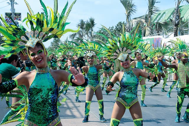 León Birbragher Vinkel, Danzantes 1, 2017, photograph (Barranquilla Carnival)