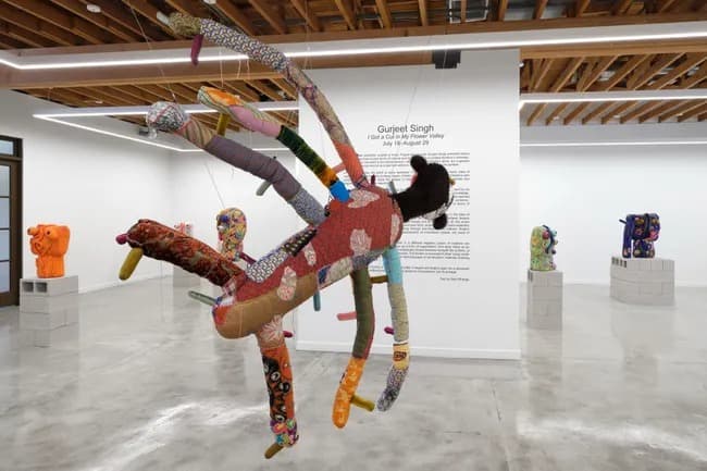 Installation view 6 of 11
