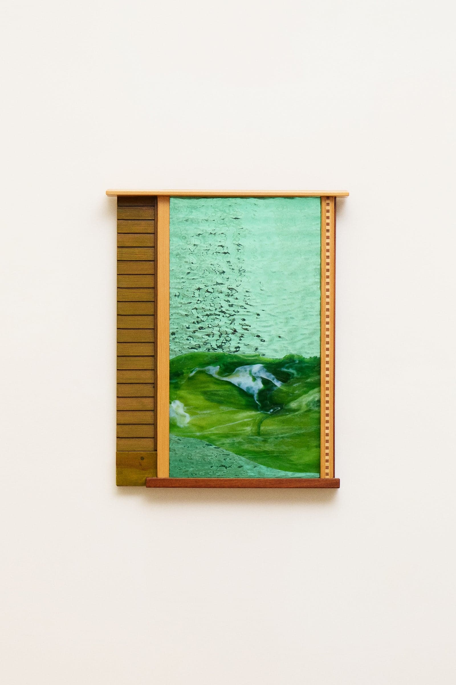 Mirrors by Peter Rippon: A Unique Selection for the Library