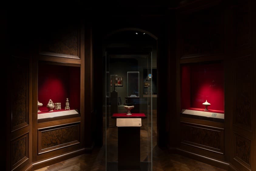Installation view 5 of 8