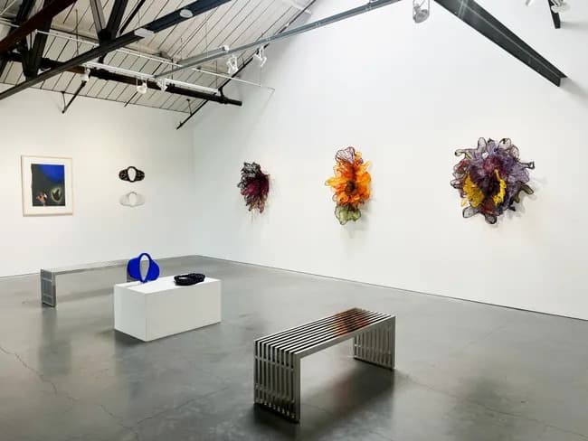 Installation view 1 of 5