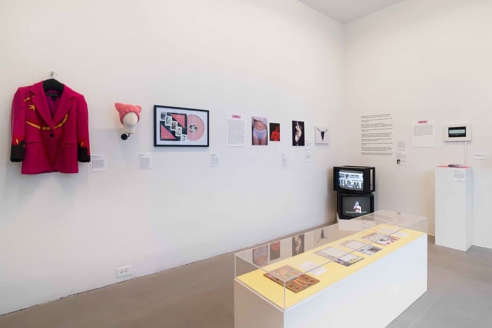 Installation view 2 of 11
