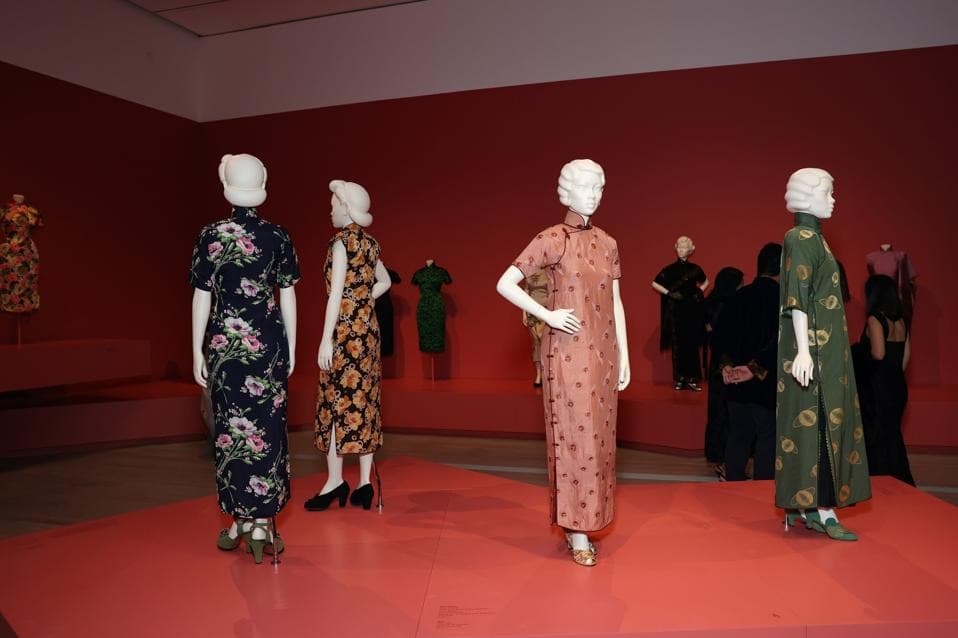 Installation view 1 of 2