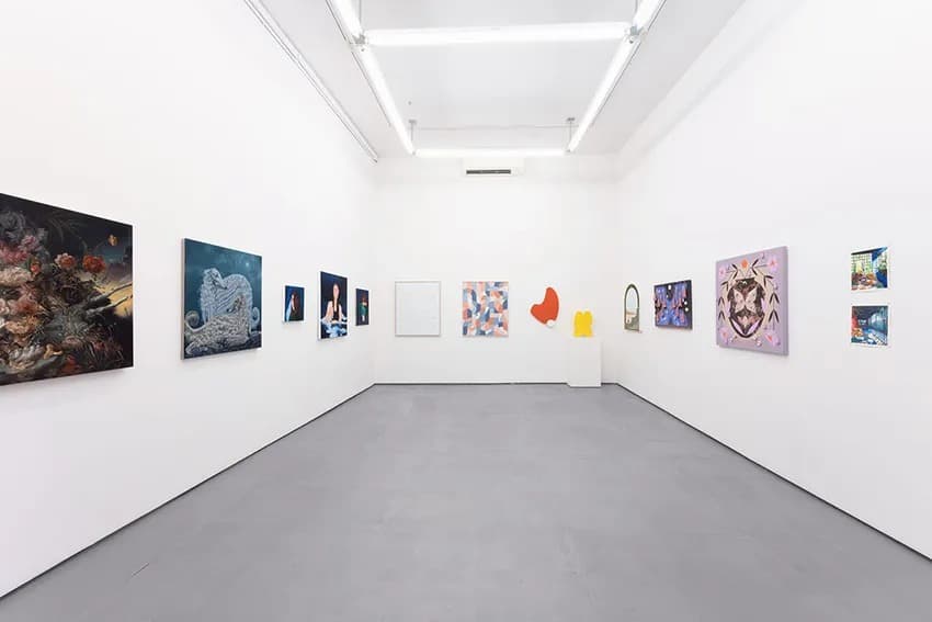 Installation view 1 of 6