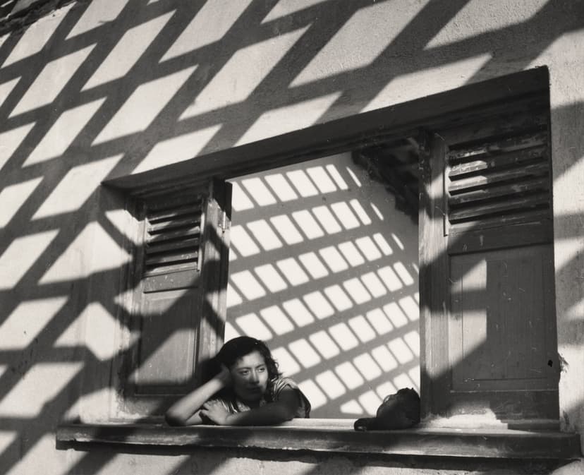 En su propia cárcel / In Her Own Prison, 1950, Lola Álvarez Bravo. Gelatin silver print. Getty Museum. Gift of Daniel Greenberg and Susan Steinhauser. © Center for Creative Photography, The University of Arizona Foundation