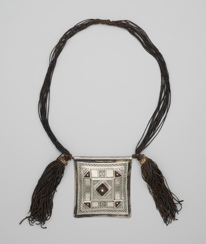 Amulet (Tcherot)