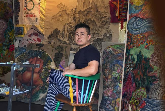 Ken Gun Min: Strange Days of a Quiet Sun